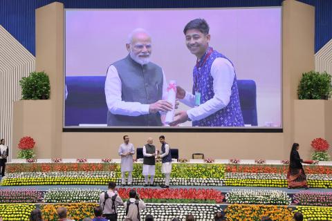 Hon'ble PM felicitating 46 CTS & CITS Topper Trainees at 4th Kaushal Deekshant Samaroh 2025 on 4th Oct 2025 at Vigyan Bhawan