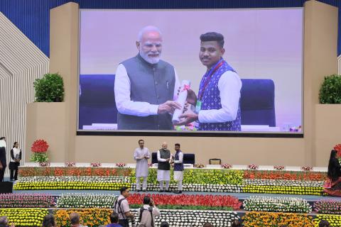 Hon'ble PM felicitating 46 CTS & CITS Topper Trainees at 4th Kaushal Deekshant Samaroh 2025 on 4th Oct 2025 at Vigyan Bhawan