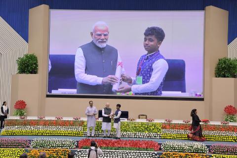 Hon'ble PM felicitating 46 CTS & CITS Topper Trainees at 4th Kaushal Deekshant Samaroh 2025 on 4th Oct 2025 at Vigyan Bhawan