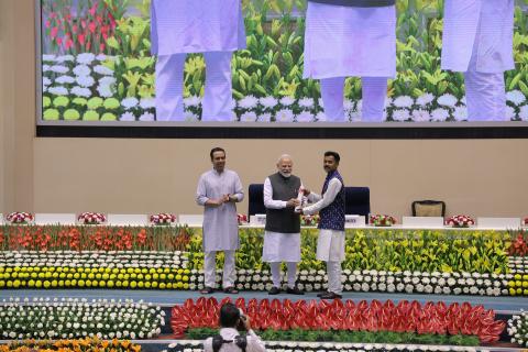 Hon'ble PM felicitating 46 CTS & CITS Topper Trainees at 4th Kaushal Deekshant Samaroh 2025 on 4th Oct 2025 at Vigyan Bhawan
